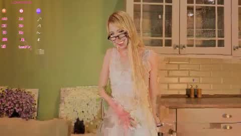 Chloe online show from 23, 3, 2026