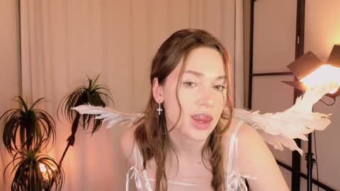 vivi online show from 24, 12, 2024