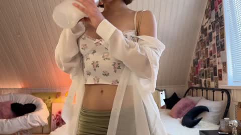 Snapshot of uwunikaa chatting on 24, 3, 2026 Anika On vacation online show from 24, 3, 2026