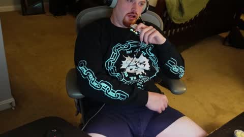 Snapshot of v_for_veng chatting on 6, 1, 2025 v_for_veng online show from 6, 1, 2025