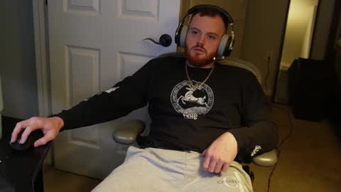 Snapshot of v_for_veng chatting on 1, 10, 2025 v_for_veng online show from 1, 10, 2025