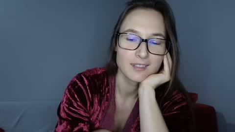 Valensiya online show from 5, 1, 2025