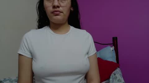 Snapshot of vainilla_cam chatting on 16, 6, 2026 Vainilla online show from 16, 6, 2026