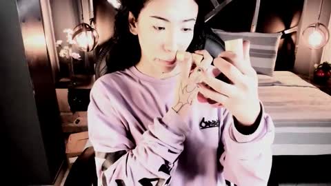 Vaioleth online show from 20, 12, 2025