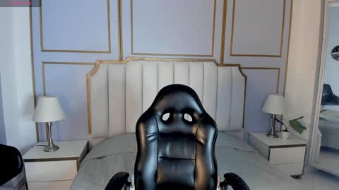Snapshot of vaiolethsan chatting on 27, 5, 2026 Vaioleth online show from 27, 5, 2026