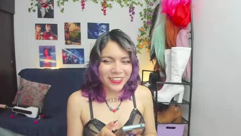 Snapshot of vaioletuwu chatting on 3, 5, 2026 Vaiolet1314 online show from 3, 5, 2026