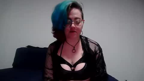 Snapshot of valarieak chatting on 4, 5, 2026 valarieak online show from 4, 5, 2026