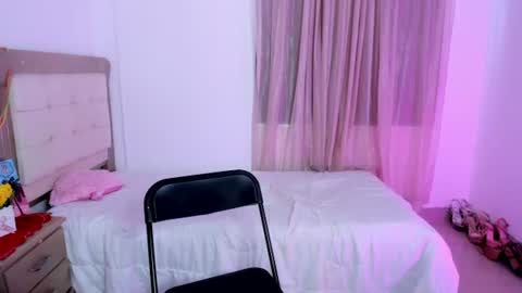 Snapshot of vale_kross chatting on 29, 6, 2026 HI IM NEW online show from 29, 6, 2026