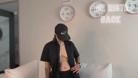 Liam smith online show from 3, 12, 2025