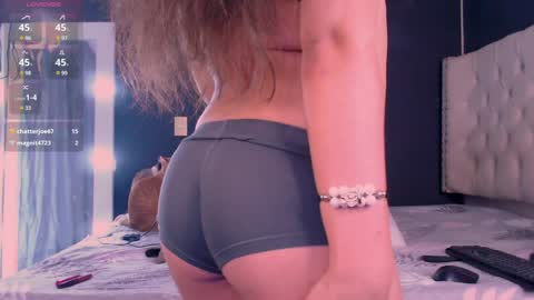 IG-valen mendoza99  twitter valenthompson99 online show from 8, 12, 2024