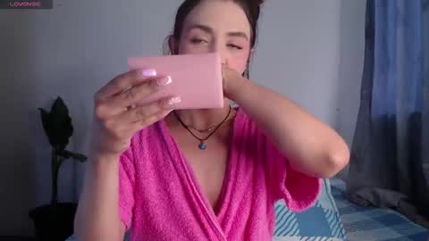 IG-valen mendoza99  twitter valenthompson99 online show from 17, 5, 2026