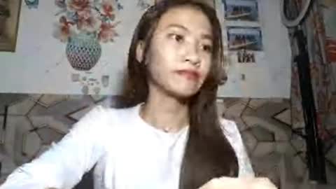 Snapshot of valenciasumney chatting on 7, 6, 2026 Camille online show from 7, 6, 2026