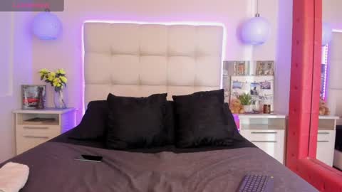 Snapshot of valenjoy chatting on 19, 7, 2026 Valen online show from 19, 7, 2026