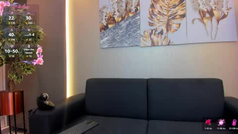 Snapshot of valenmilan chatting on 10, 4, 2026 valentina milan online show from 10, 4, 2026