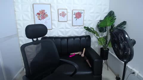 Valentina  online show from 12, 2, 2025