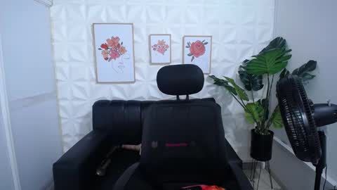 Valentina  online show from 3, 3, 2025