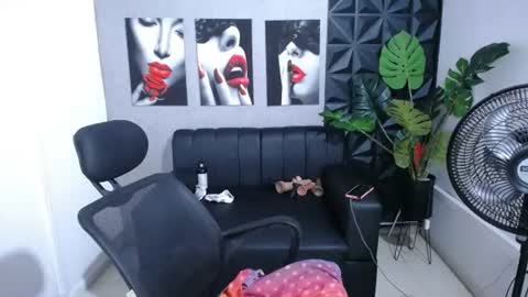 Snapshot of valentina_mature chatting on 22, 6, 2026 Valentina online show from 22, 6, 2026