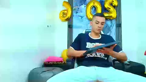 valentina_y_sneiderr online show from 9, 1, 2026