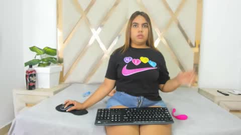 valentinaasm online show from 31, 3, 2026