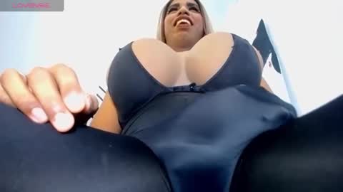 Snapshot of valentinabigcock23 chatting on 3, 10, 2025 valentinabigcock23 online show from 3, 10, 2025