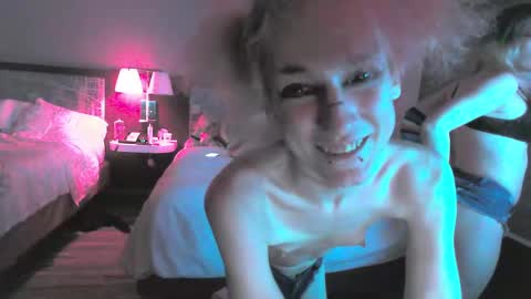 Tina Bates online show from 21, 12, 2024