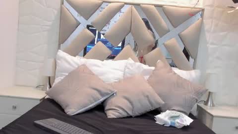 Snapshot of valentinasu_ chatting on 11, 7, 2026 VALENTINA online show from 11, 7, 2026