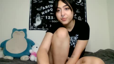 ValentineKitty online show from 17, 12, 2024