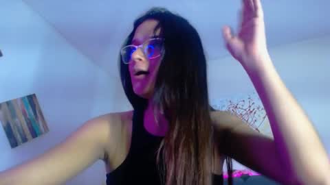 V A L E N T I N I online show from 10, 11, 2025