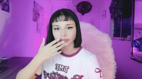 Danielle  Please help me to reach 300 thumbs up online show from 2, 2, 2026