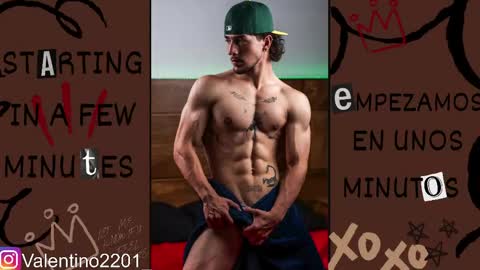 Snapshot of valentino_2201 chatting on 20, 5, 2026 Valentino - 15 OFF valentino2201 online show from 20, 5, 2026