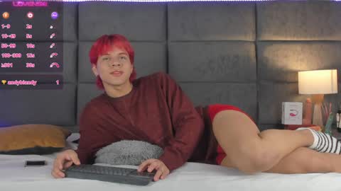Snapshot of valentino_moon chatting on 3, 12, 2024 valentino moon online show from 3, 12, 2024