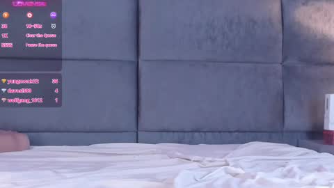 Snapshot of valentino_moon chatting on 3, 3, 2025 valentino moon online show from 3, 3, 2025