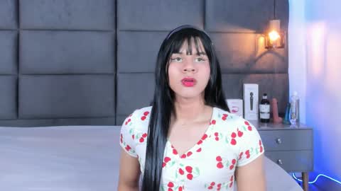 Snapshot of valentino_moon chatting on 22, 9, 2025 valentino moon online show from 22, 9, 2025