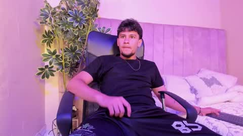 VALENTINO online show from 27, 2, 2026