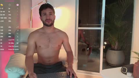 Snapshot of valentinoford chatting on 25, 1, 2025 Valentino online show from 25, 1, 2025