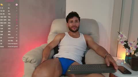 Snapshot of valentinoford chatting on 12, 3, 2025 Valentino online show from 12, 3, 2025