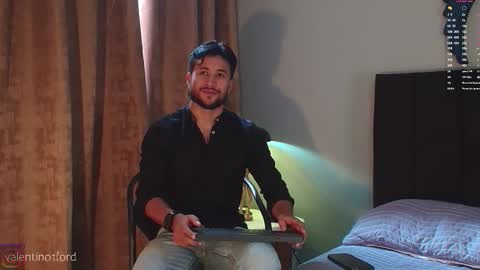 Snapshot of valentinoford chatting on 10, 9, 2025 Valentino online show from 10, 9, 2025