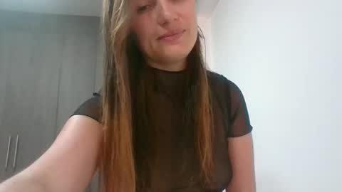 valeriafrannco online show from 10, 4, 2026