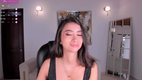 Snapshot of valeriavelvet chatting on 5, 2, 2025 Vale online show from 5, 2, 2025