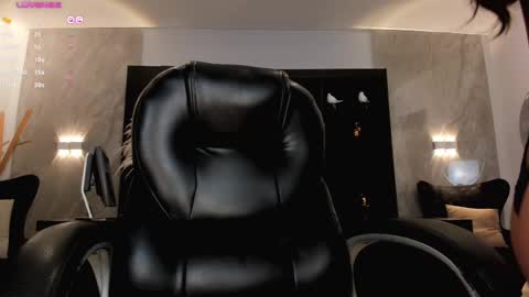 Snapshot of valeriavelvet chatting on 3, 3, 2025 Vale online show from 3, 3, 2025