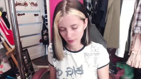 ValeriaXKiss online show from 22, 2, 2025