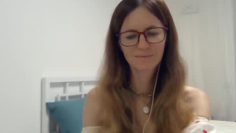 valerie_rose777 online show from 12, 10, 2025