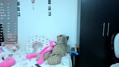 Snapshot of valerieduke chatting on 1, 12, 2025 Valerie online show from 1, 12, 2025