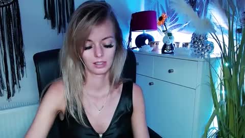 Valerie  online show from 20, 2, 2025