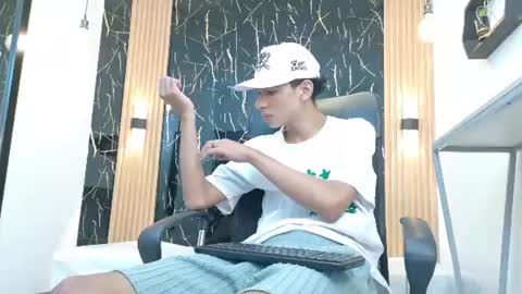 Snapshot of valerihot_1 chatting on 15, 6, 2026 VALERIO online show from 15, 6, 2026