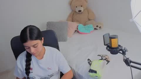 Snapshot of valerihouse_ chatting on 15, 5, 2026 valerihouse_ online show from 15, 5, 2026