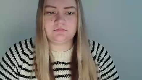 Snapshot of valerivane chatting on 1, 12, 2025 Valery online show from 1, 12, 2025