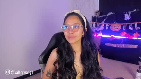 Val online show from 9, 10, 2025