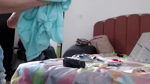 B V Naughty online show from 7, 12, 2024