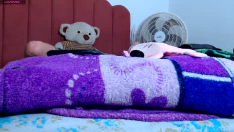 B V Naughty online show from 17, 1, 2025